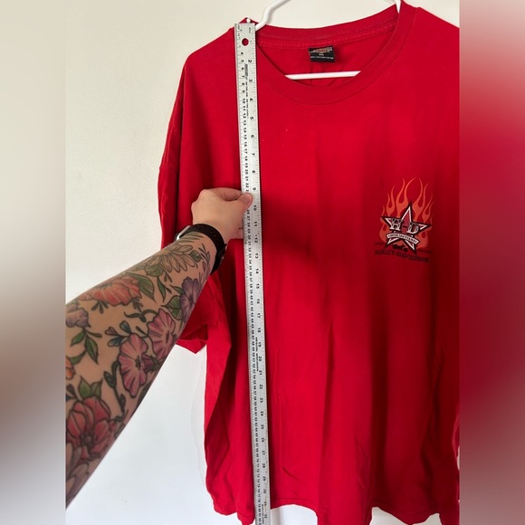 Red London, Ontario Rocky’s Tshirt Star - Picture 4 of 7